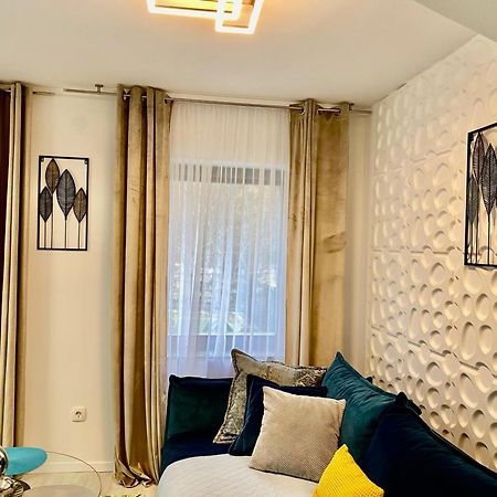 Luxury Apartment Near Lake بوينج المظهر الخارجي الصورة