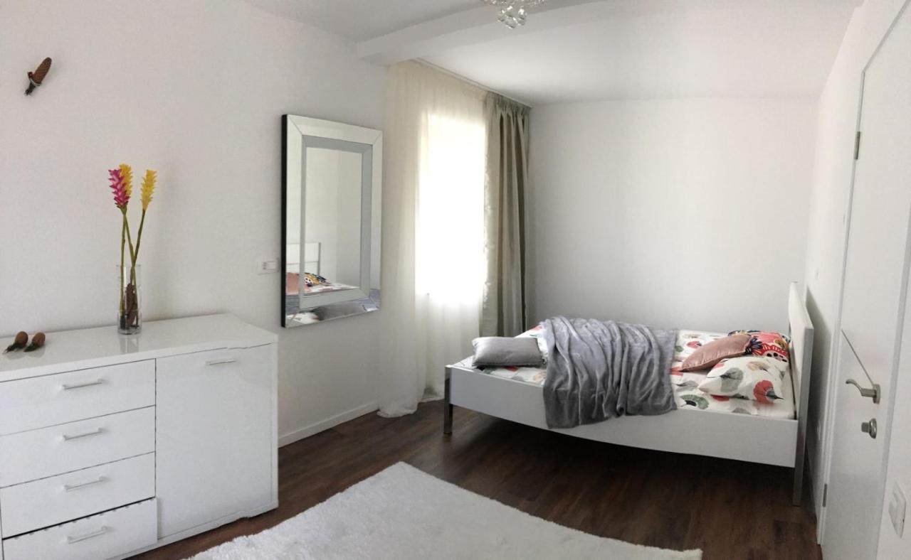 Luxury Apartment Near Lake بوينج المظهر الخارجي الصورة