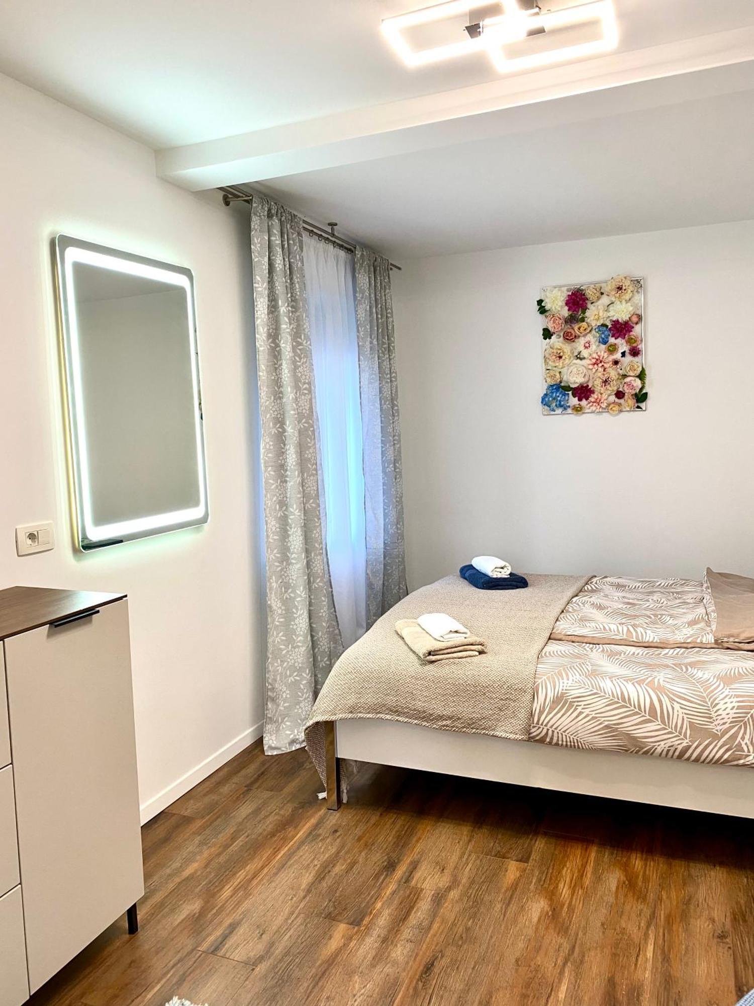 Luxury Apartment Near Lake بوينج المظهر الخارجي الصورة